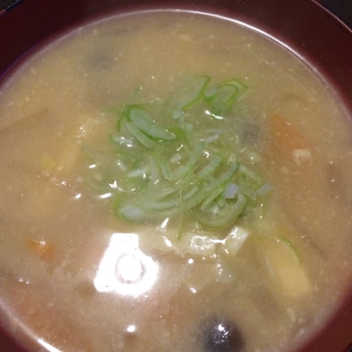 【えのき氷消費】根菜と油揚げのお味噌汁